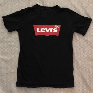 Levi’s - Black Large Boys T-shirt Red Logo